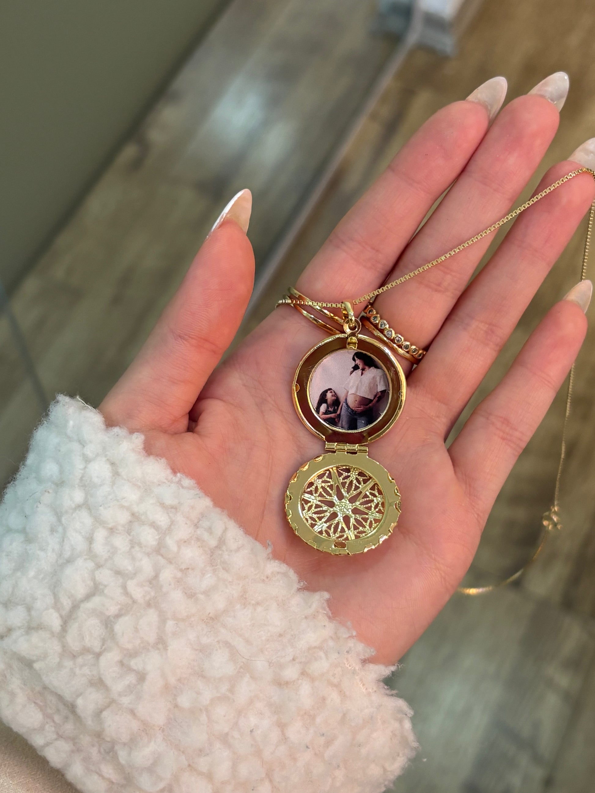 Colar My Treasure